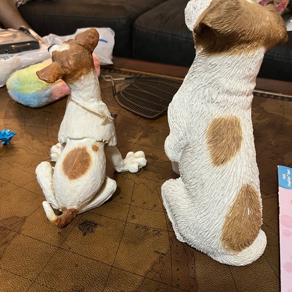 Figurines ( dogs )
